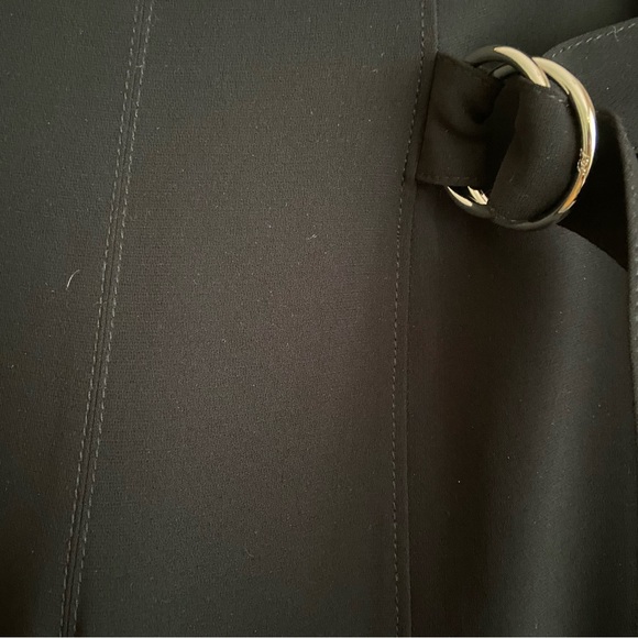 NWT Cinq à Sept Diana black pants with silver hardware - Picture 4 of 9